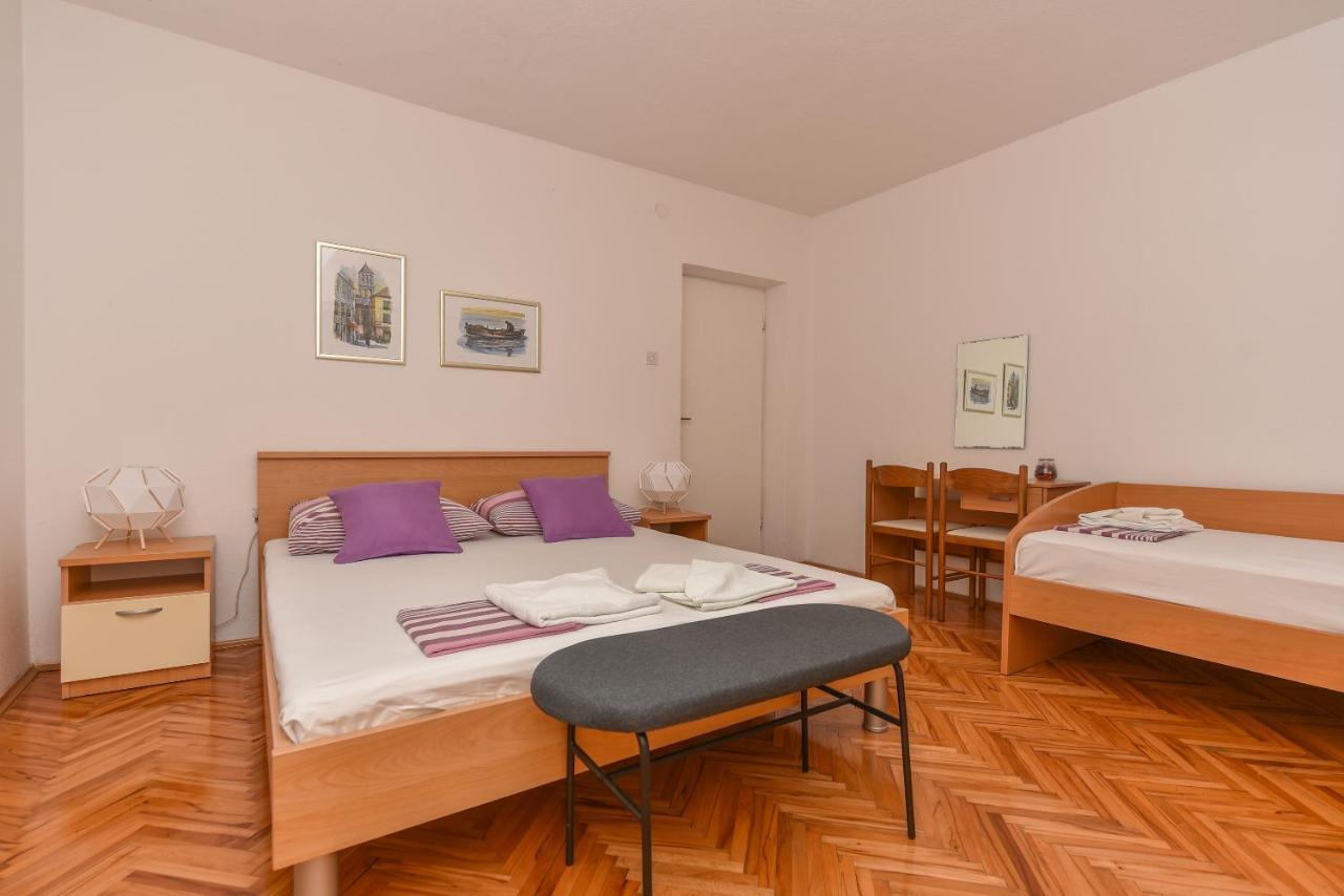 Apartments Marsela Tucepi Bagian luar foto