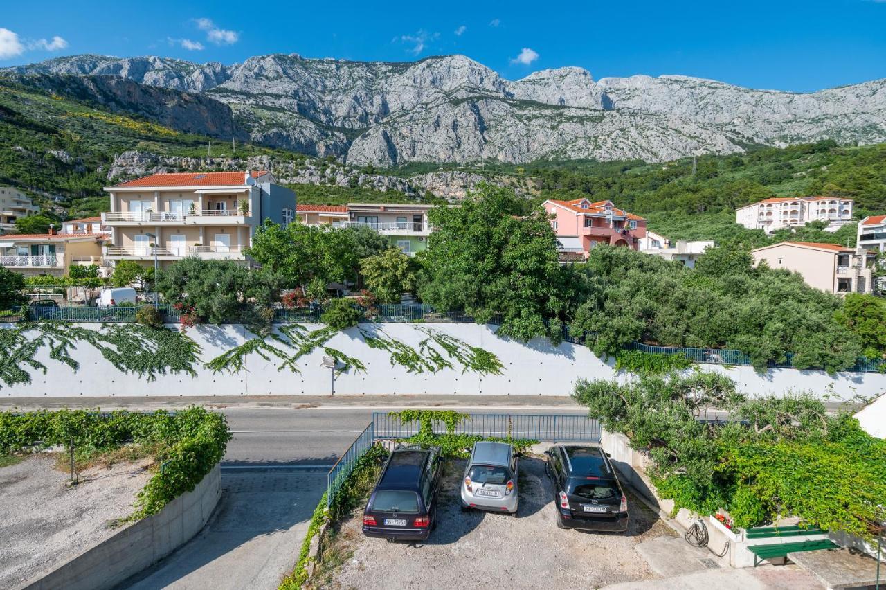 Apartments Marsela Tucepi Bagian luar foto